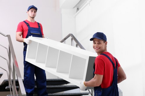 Local moving truck for flat and house relocations in Hampstead
